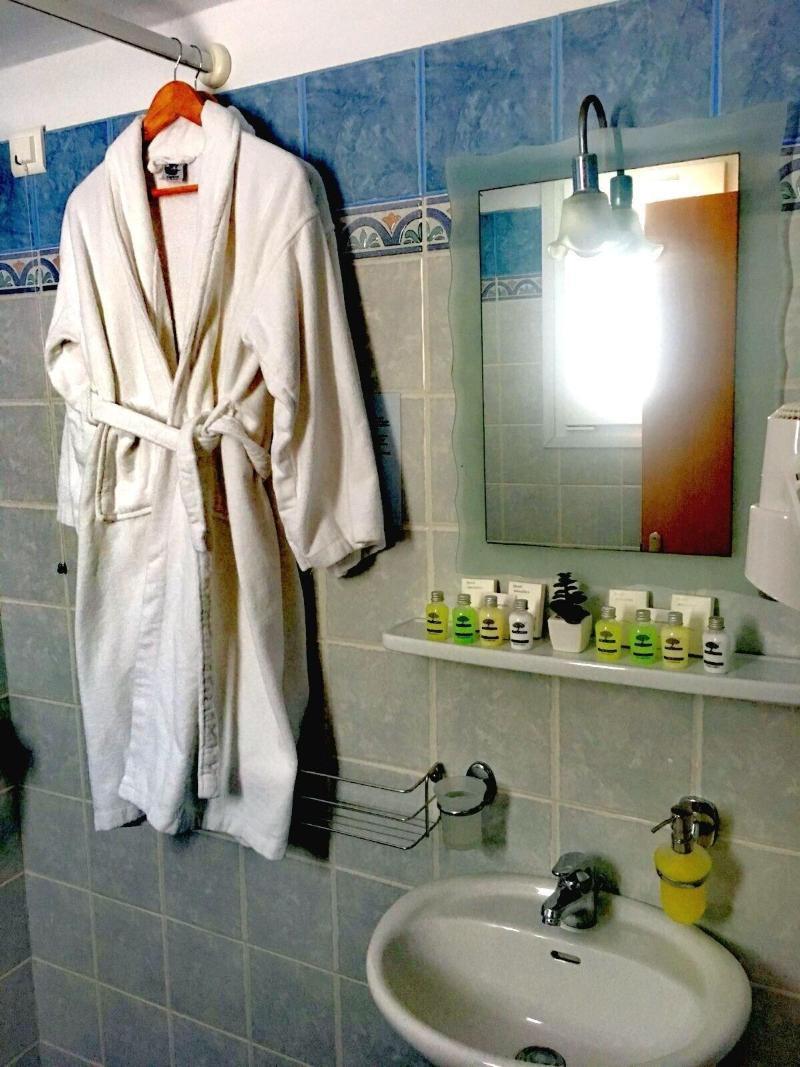 Tínos Virginia Hotel מראה חיצוני תמונה